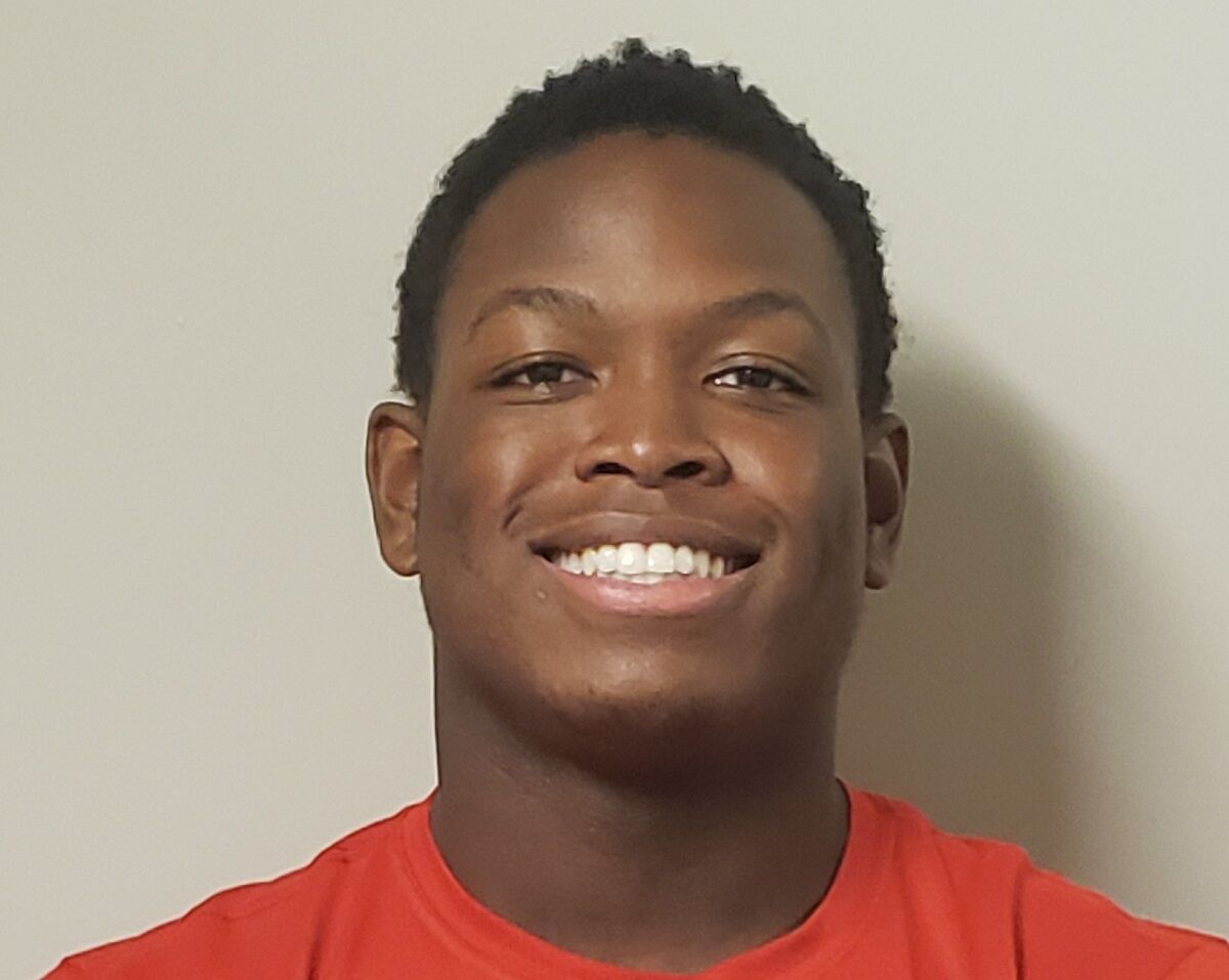 Week 8 football staff choice: Matthias Roberson, Union